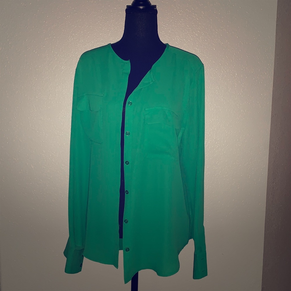 Kelly-Green blouse